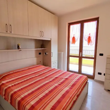 Alba E Robinia-1 By Interhome Apartman Gera Lario